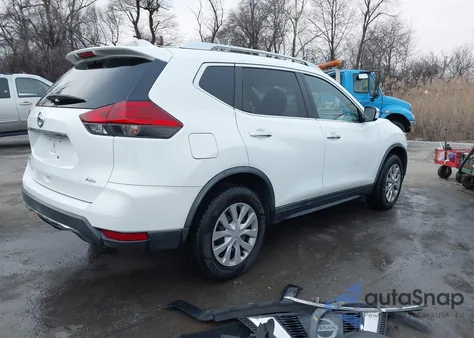 2017 Nissan Rogue S z USA, uszkodzony, nr VIN KNMAT2MV9HP592711